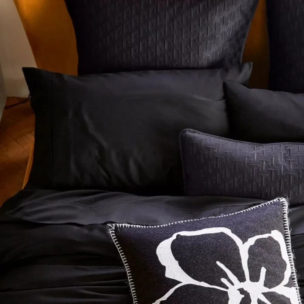 Ted Baker London Plain Dye Collection Duvet Cover Set- Black